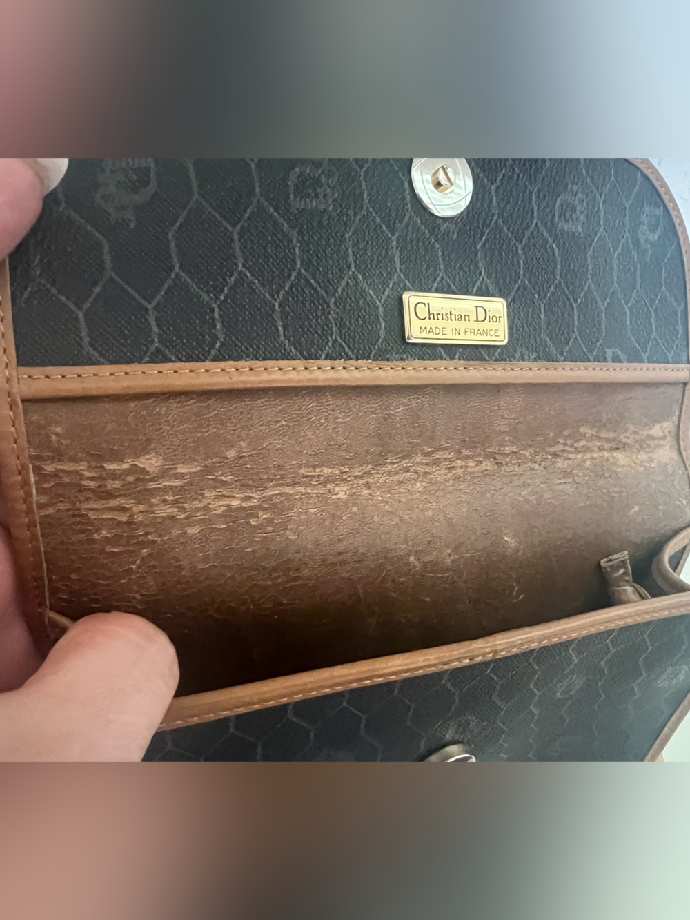 Dior Crossbody Bag - Picture 4 of 9